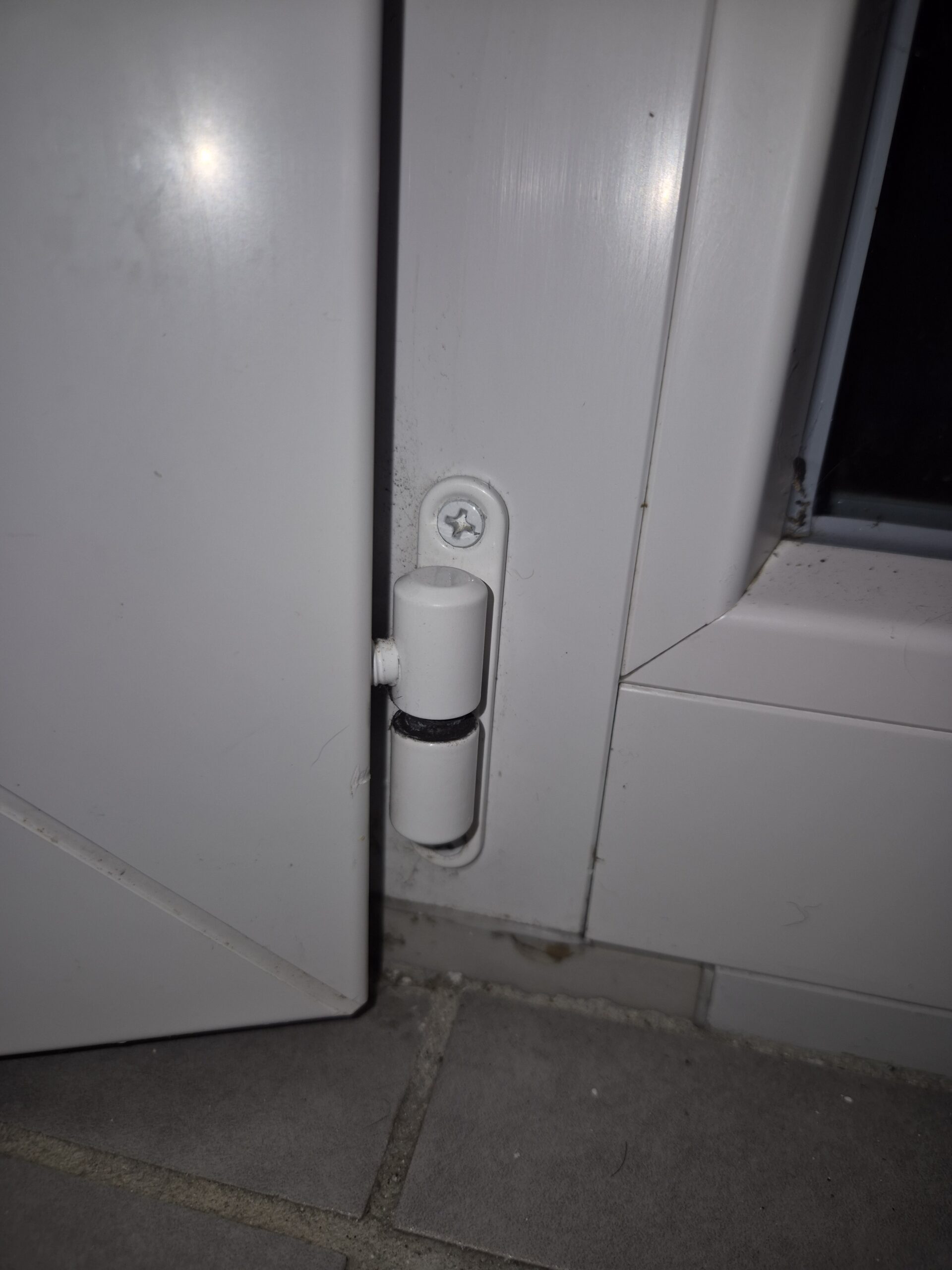 Porte difficile à fermer avec problème d’alignement