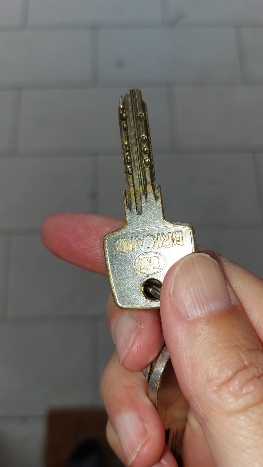 Double de clé réalisé par un serrurier professionnel